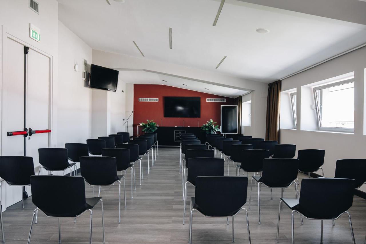 Hotel Continental Cremona Ngoại thất bức ảnh